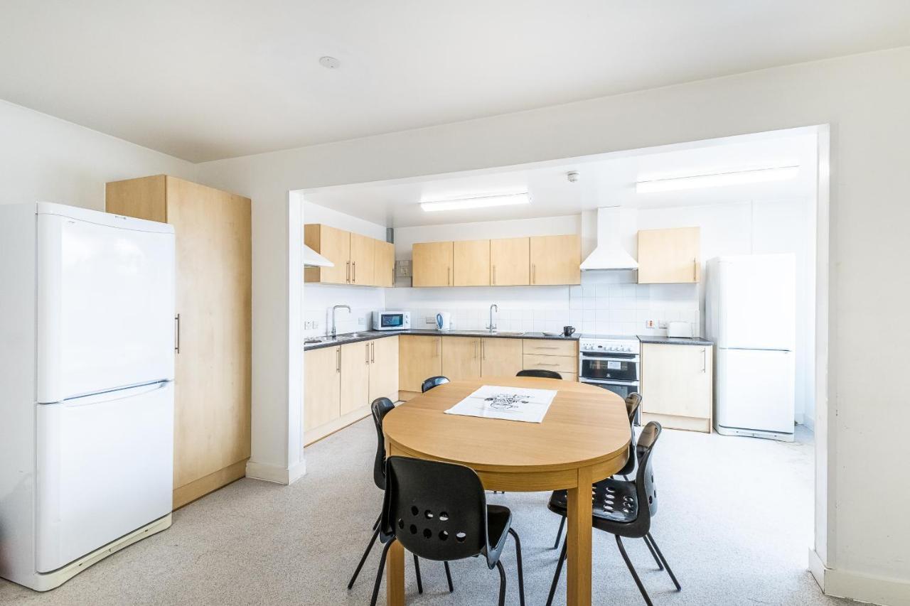 En Suite Rooms, Gillingham - Sk Zewnętrze zdjęcie