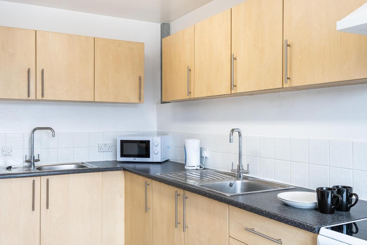 En Suite Rooms, Gillingham - Sk Zewnętrze zdjęcie
