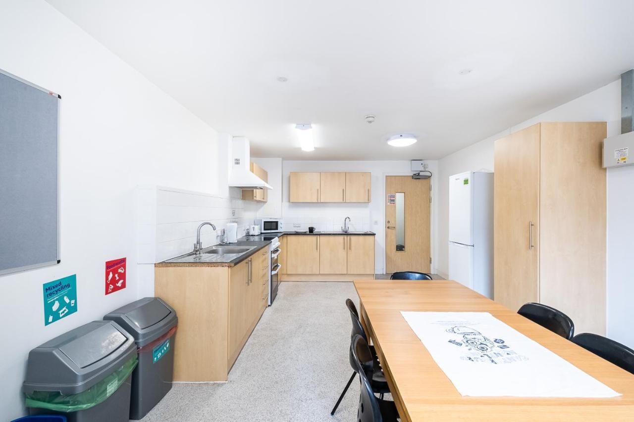 En Suite Rooms, Gillingham - Sk Zewnętrze zdjęcie